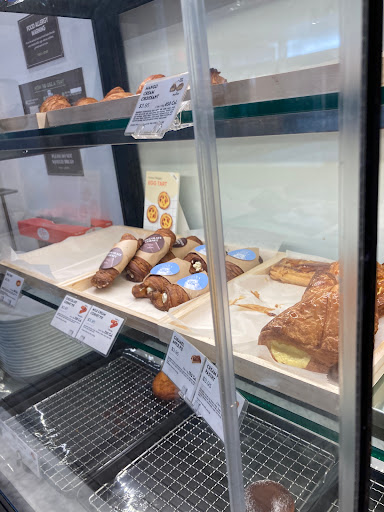 Shopping Mall «Natick Mall», reviews and photos, 1245 Worcester St, Natick, MA 01760, USA