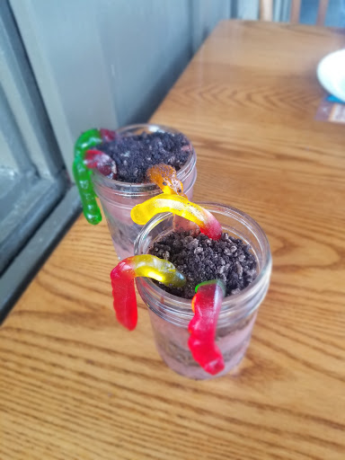 American Restaurant «Cracker Barrel Old Country Store», reviews and photos, 145 Prospect Hill Rd, East Windsor, CT 06088, USA