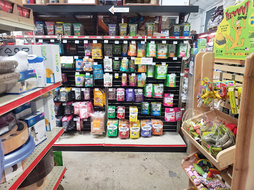 Pet Supply Store «Anaheim Feed & Pet Supply Inc», reviews and photos, 1730 N Lemon St, Anaheim, CA 92801, USA