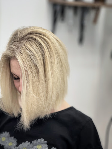 LAGOM Hair Studio - Kadernícky Salón - Kaderníctvo