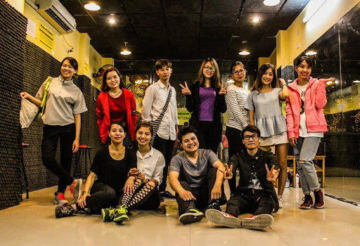 Urban dance classes in Hanoi