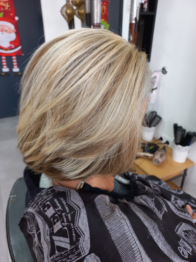 Strictly hair and Beauty en Los Montesinos, Alicante
