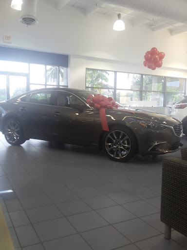 Car Dealer «Lou Bachrodt Mazda Coconut Creek», reviews and photos, 5400 N State Rd 7, Coconut Creek, FL 33073, USA