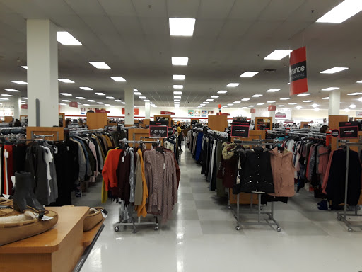 Department Store «T.J. Maxx & HomeGoods», reviews and photos, 105 Middlesex Ave, Somerville, MA 02145, USA