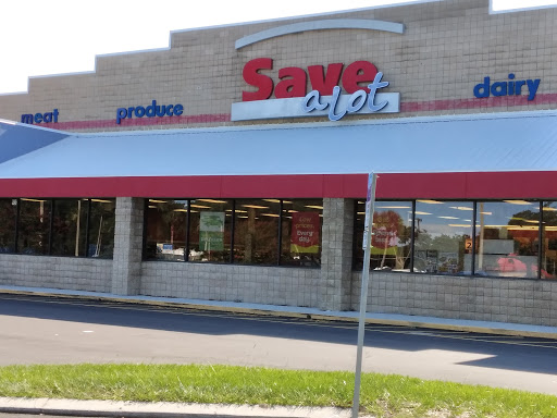 Grocery Store «Save-A-Lot», reviews and photos, 933 N Central Ave, Umatilla, FL 32784, USA