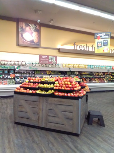 Grocery Store «Vons», reviews and photos, 8201 Topanga Canyon Blvd, Canoga Park, CA 91304, USA