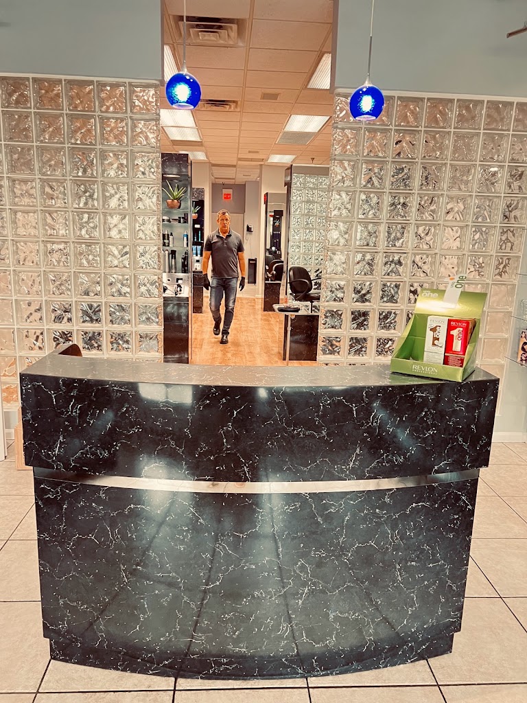 Matthew Thomas Salon 33919