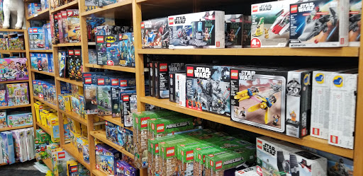Toy Store «Dancing Bear Toys Ltd», reviews and photos, 418 N Main St, Hendersonville, NC 28792, USA