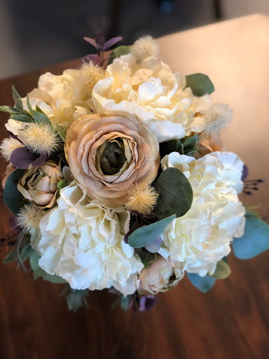 Coffee Shop «The Floral Grind Florist & Coffeehouse», reviews and photos, 10700 W Manslick Rd, Fairdale, KY 40118, USA