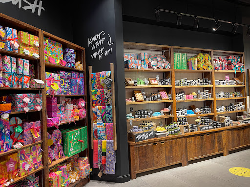 Cosmetics Store «Lush Cosmetics», reviews and photos, 2800 W Big Beaver Rd # 232, Troy, MI 48084, USA