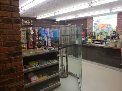 Sporting Goods Store «Bass Pro Shops», reviews and photos, 1935 S Campbell Ave, Springfield, MO 65807, USA