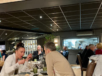 Atmosphère du Restaurant gastronomique Auberge De La Roussille à Niort - n°4