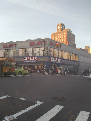 Discount Store «Fallas Discount Stores», reviews and photos, 215-223 E Fordham Rd, Bronx, NY 10458, USA