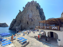 Da Luigi Ai Faraglioni Beach'in fotoğrafı küçük koy ile birlikte
