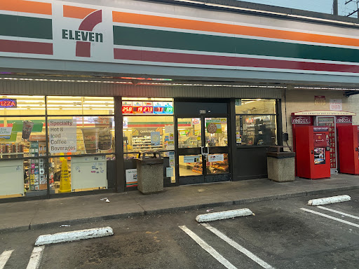 7-Eleven, 837 S Gaffey St, San Pedro, CA 90731, USA, 