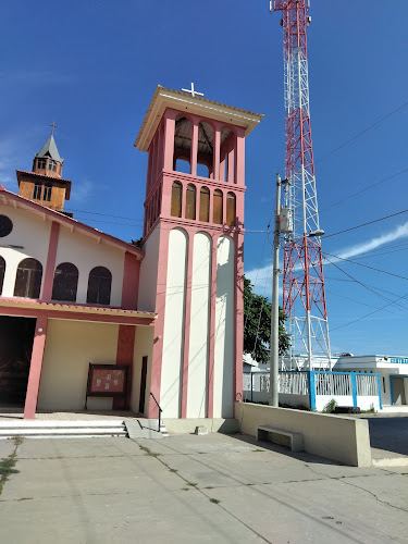 Opiniones de Iglesia San Agustín, Chanduy, Santa Elena en Chanduy - Iglesia