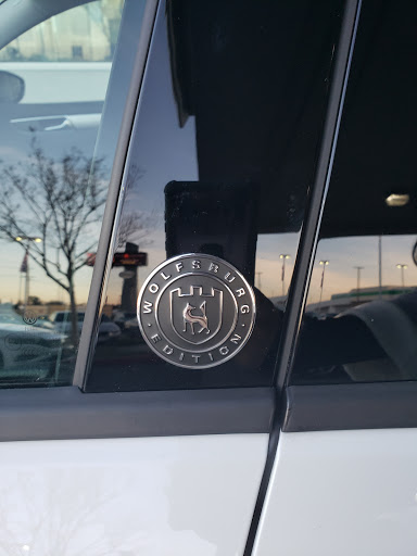 Elk Grove Volkswagen image