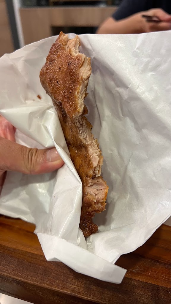 梁社漢排骨 新店建國店 的照片