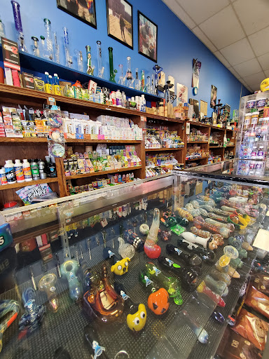 Tobacco Shop «Smoke Shop Mcallen», reviews and photos, 6624 N 10th St, McAllen, TX 78504, USA
