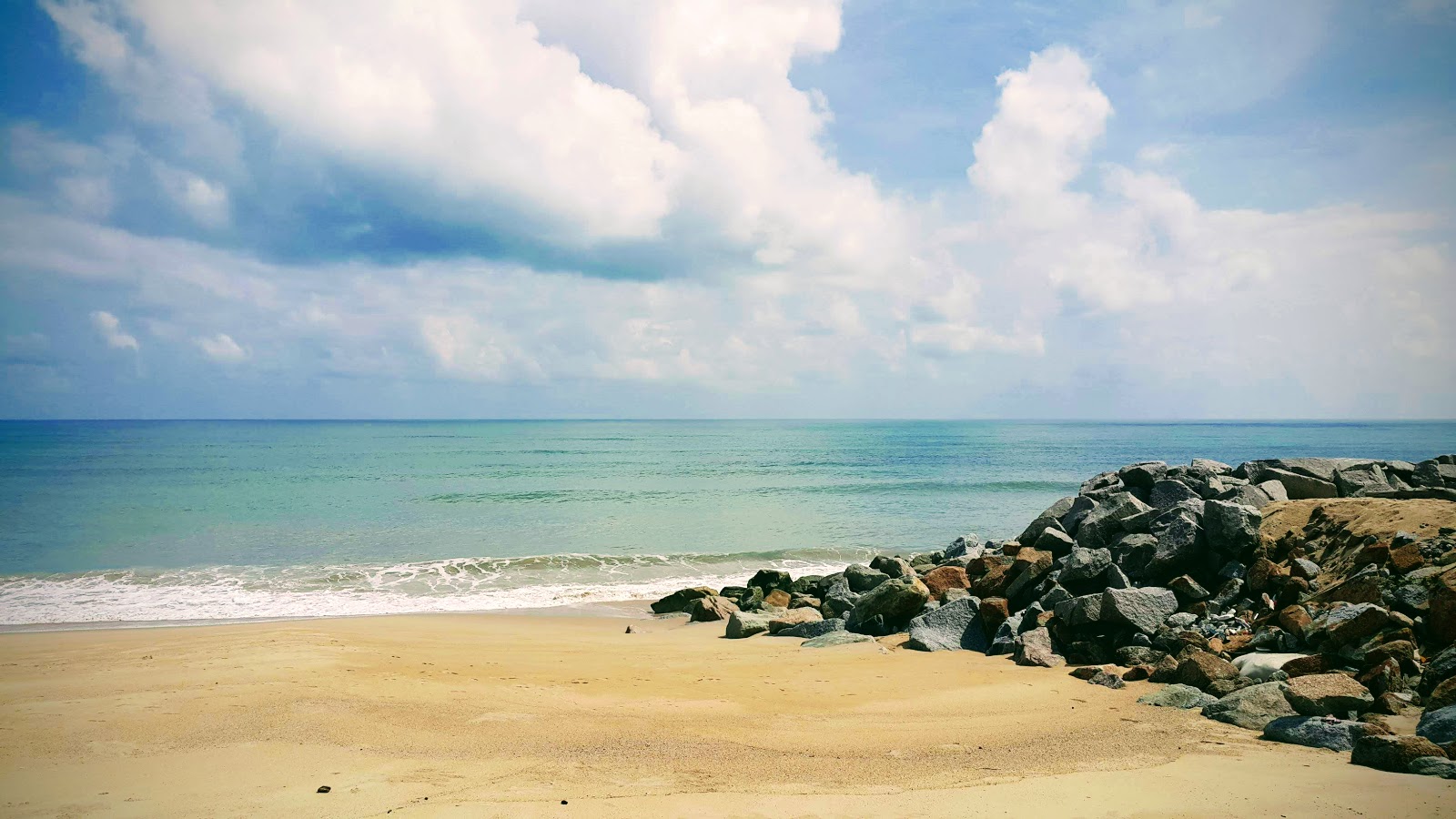 Mengabang Telipot Beach photo #9