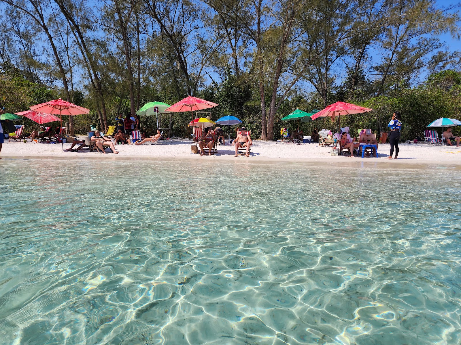 Praia da Ilha do Japones'in fotoğrafı - rahatlamayı sevenler arasında popüler bir yer