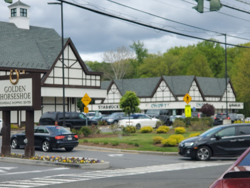 Shopping Mall «Golden Horseshoe Shopping Center», reviews and photos, 1088 Wilmot Rd, Scarsdale, NY 10583, USA