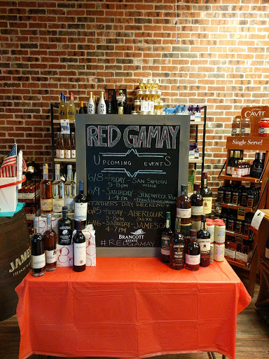 Wine Store «Red Gamay Wines & Liquors», reviews and photos, 45 Merrick Rd, Amityville, NY 11701, USA