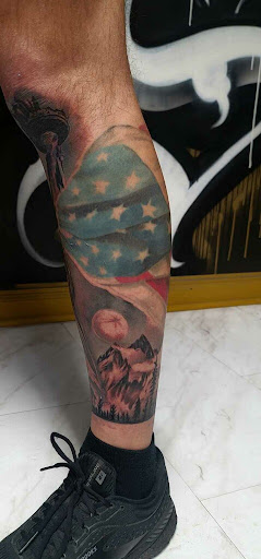 Explore be strong tattoo ideas, creative tattoo ideas in Oak Grove, available at Empire28 Tattoo Studios