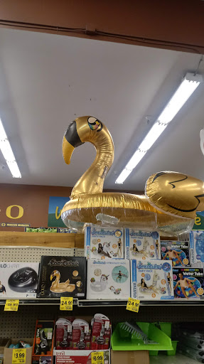 Grocery Store «Grocery Outlet Bargain Market», reviews and photos, 2060 River Rd, Eugene, OR 97404, USA