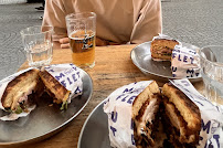 Plats et boissons du Restaurant de hamburgers MOUFLET à Paris - n°8