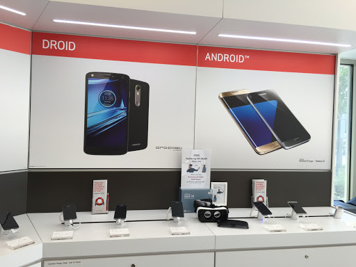 Cell Phone Store «Verizon store by IM Wireless in Watertown MA», reviews and photos, 3 Mt Auburn St, Watertown, MA 02472, USA