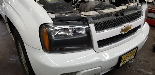 Auto Repair Shop «Advantage Auto Service», reviews and photos, 121 E Broad St, Palmyra, NJ 08065, USA