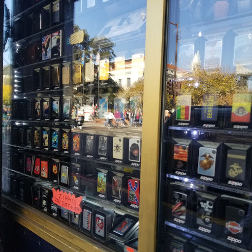 Glass Shop «WHELANS GLASS GALLERY, VAPOR, CIGAR, GIFT & SMOKE SHOP», reviews and photos, 2486 Bancroft Way, Berkeley, CA 94704, USA