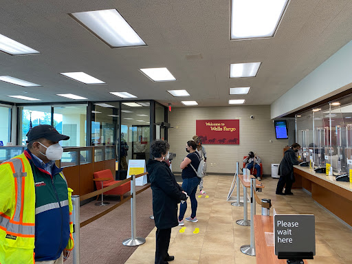 Bank «Wells Fargo Bank», reviews and photos