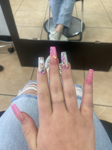 Beauty Salon «Cacata Dominican Hair Salon», reviews and photos, 13374 SW 288th St, Homestead, FL 33033, USA