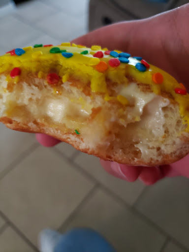 Bakery «Krispy Kreme Doughnuts», reviews and photos, 12586 Research Blvd, Austin, TX 78759, USA