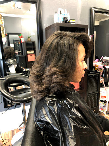 Hairdresser «Flawless Hair Studios & Hair Boutique», reviews and photos, 603 J Clyde Morris Blvd #2, Newport News, VA 23601, USA