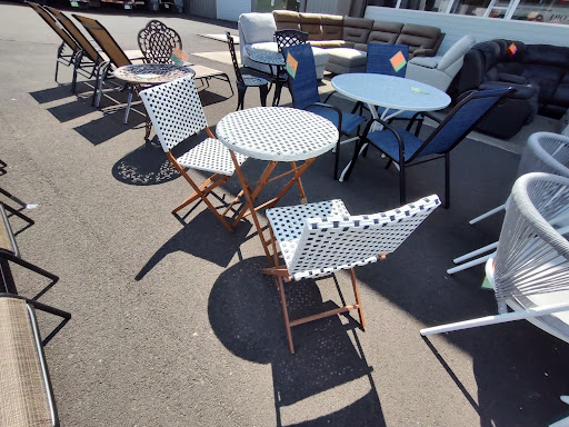 Furniture Store «Encore Home Furnishings», reviews and photos, 2730 NE Bunn Rd, McMinnville, OR 97128, USA