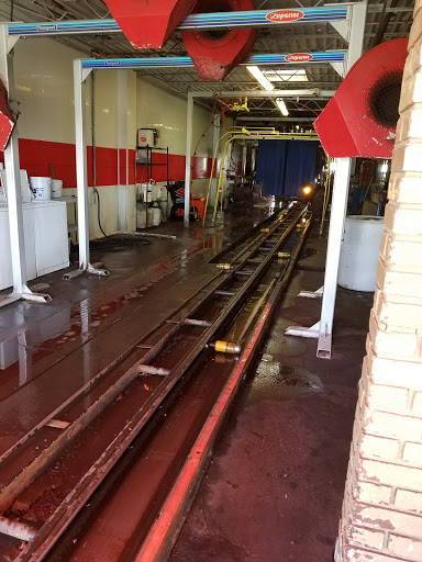 Car Wash «H2o Car Wash N Exotic Detail», reviews and photos, 140 Sunrise Hwy, Lindenhurst, NY 11757, USA