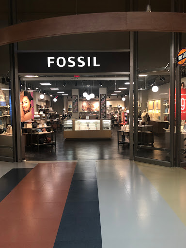 Watch Store «Fossil Store», reviews and photos, 306 Hiawatha Blvd W #112, Syracuse, NY 13204, USA