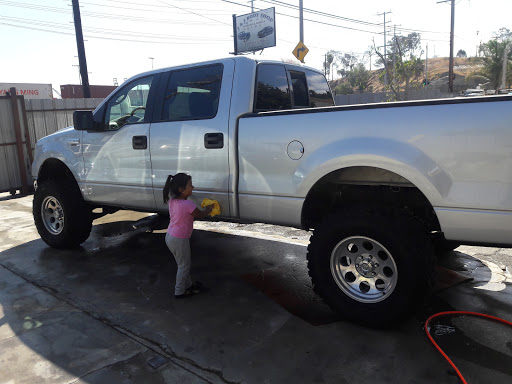 Auto Body Shop «J & J Body Shop», reviews and photos, 837 N Pacific Ave, San Pedro, CA 90731, USA