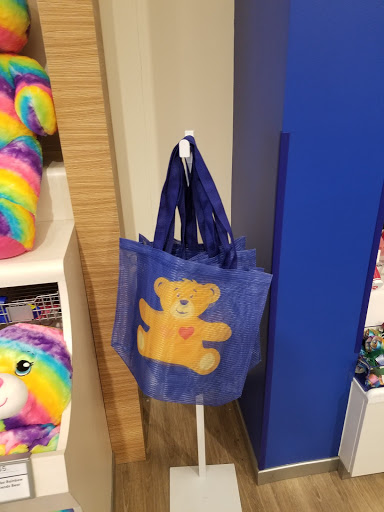 Toy Store «Build-A-Bear Workshop», reviews and photos, 4130 Summit Plaza Dr, Louisville, KY 40241, USA