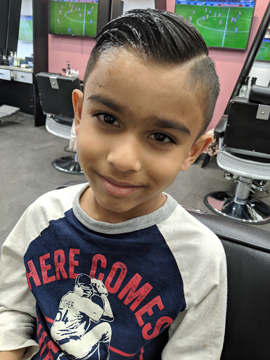 Barber Shop «Brothers BarberShop», reviews and photos, 38952 Dequindre Rd, Sterling Heights, MI 48310, USA