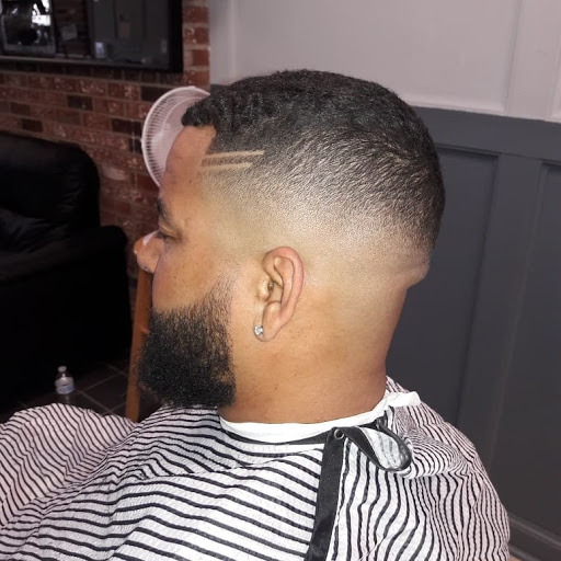 Barber Shop «South Side Barber Shop», reviews and photos, 463 Franklin Ave # 1, Hartford, CT 06114, USA