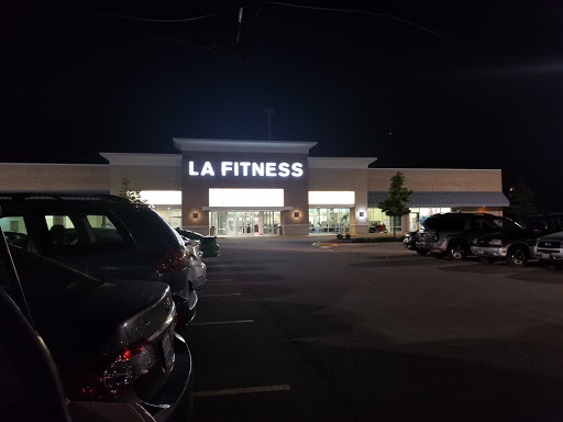 Gym «LA Fitness», reviews and photos, 7650 S Barrington Rd, Hanover Park, IL 60133, USA