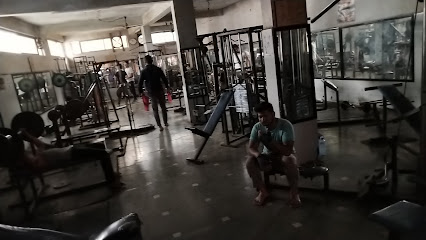 Sarang Gym - 5, Monaa Apartment, 1/793, Dhatigara St, Kharwawad, Nanpura, Surat, Gujarat 395001, India
