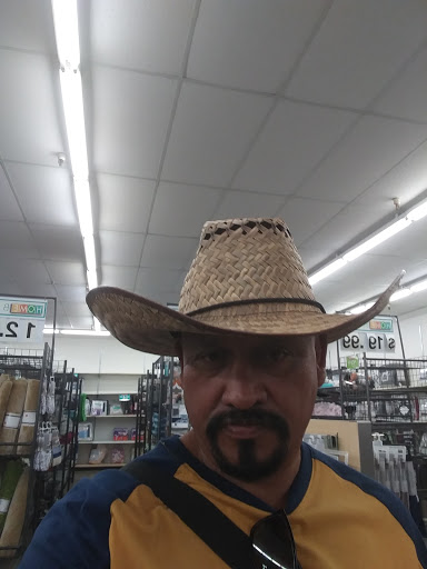 Discount Store «Fallas Paredes Discount Stores», reviews and photos, 26 E Baseline Rd #110, Phoenix, AZ 85040, USA