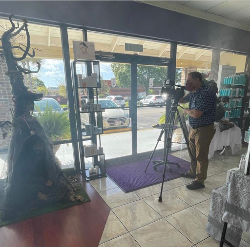 Beauty Salon «Salon Bella Flora», reviews and photos, 33963 US Hwy 19 N, Palm Harbor, FL 34684, USA