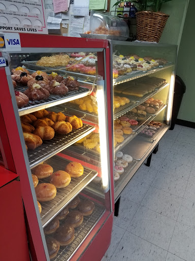 Donut Shop «Evergreen Donuts», reviews and photos, 20101 44th Ave W F, Lynnwood, WA 98036, USA