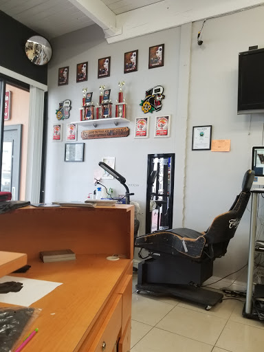 Tattoo Shop «Exclusive Ink Tattoos & Piercings», reviews and photos, 927 N Main St, Salinas, CA 93906, USA